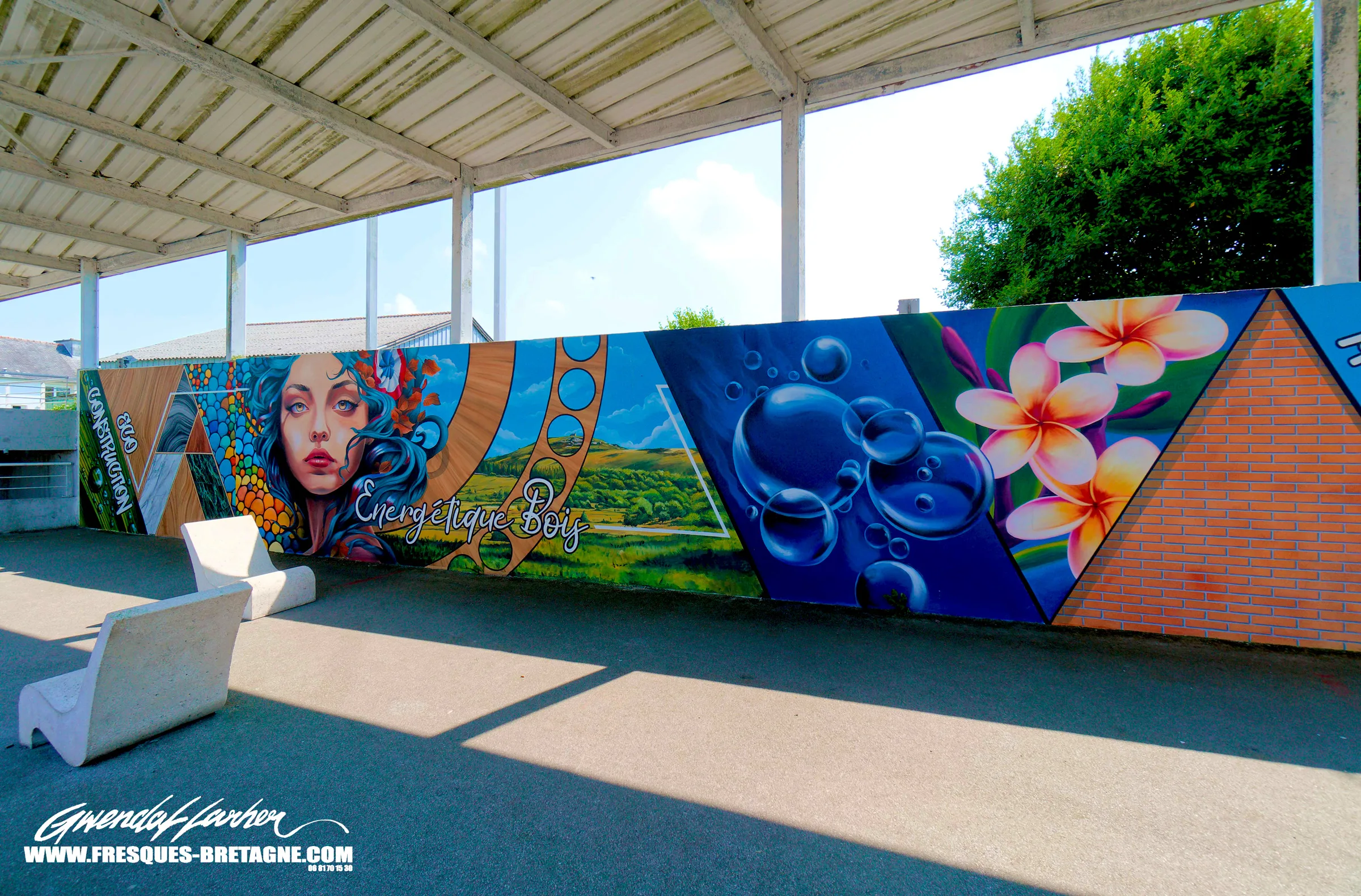 Aménagement extérieur établissement scolaire, fresque graffiti monumentale cour lycée Pleyben en Centre-Bretagne